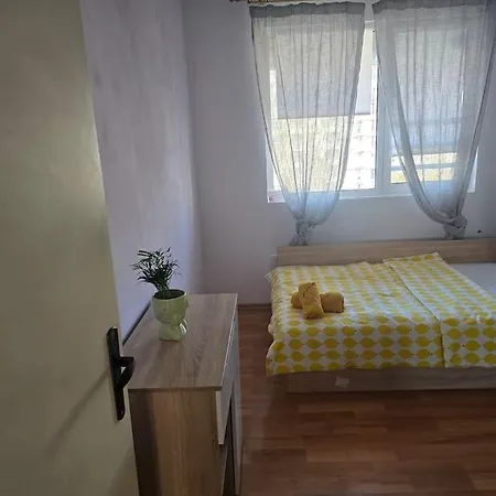 2 Bedroom In Center, Near Metro София