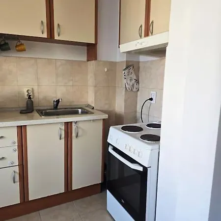 Апартамент 2 Bedroom In Center, Near Metro *