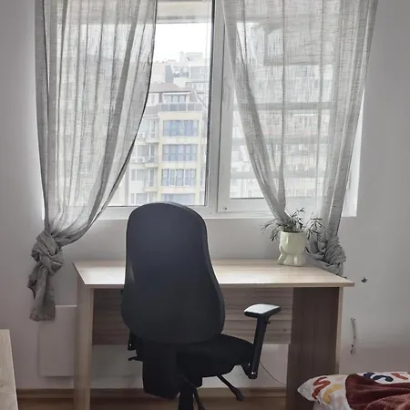 Апартамент 2 Bedroom In Center, Near Metro