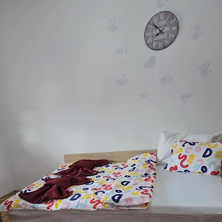 Апартамент 2 Bedroom In Center, Near Metro